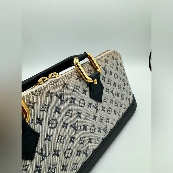 Louis Vuitton Monogram Mini Lin Alma Long Handbag - Picture 13 of 14